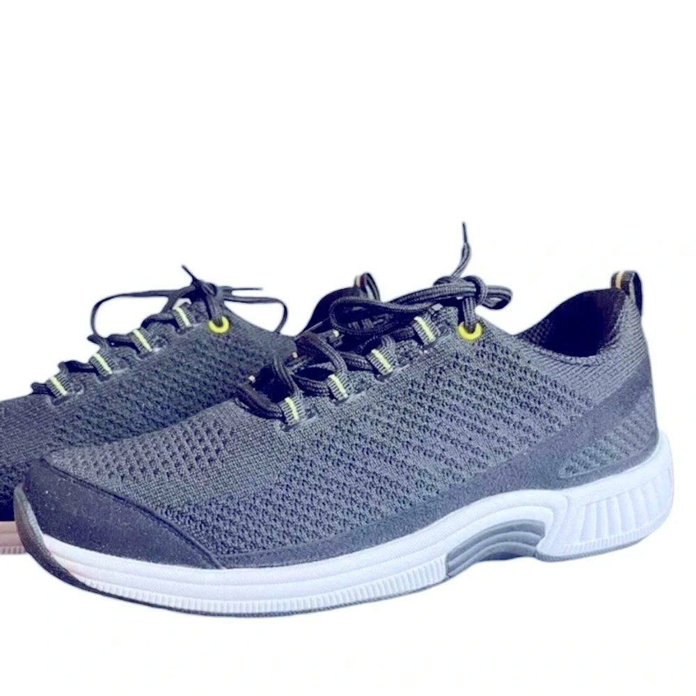 Bio Fit Sneakers Size 7.5 W Black Yellow